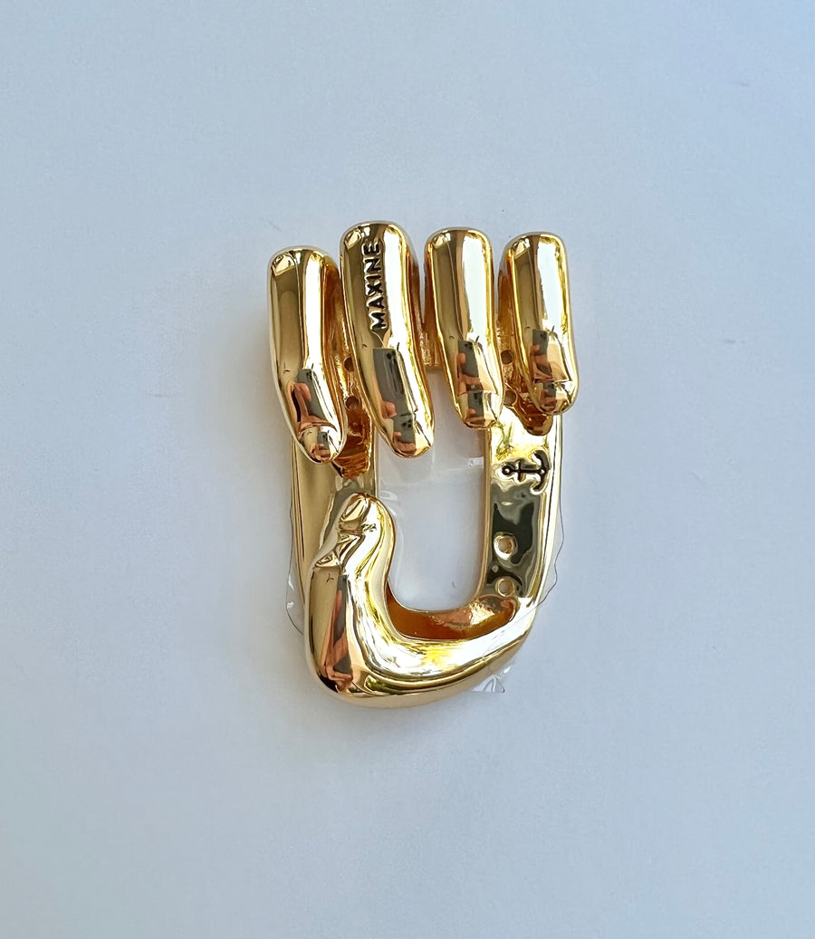 Hand brooch 5.7cm